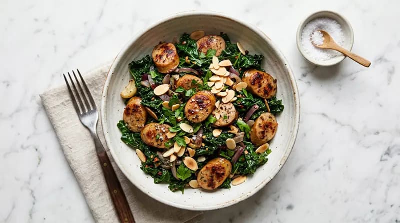 Saucisse de poulet et chou kale sauté